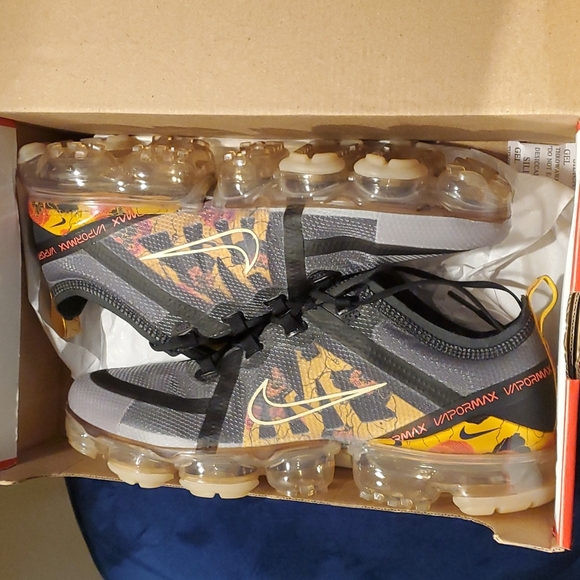 Nike Air Vapormax 2019 Special Edition - Picture 16 of 16